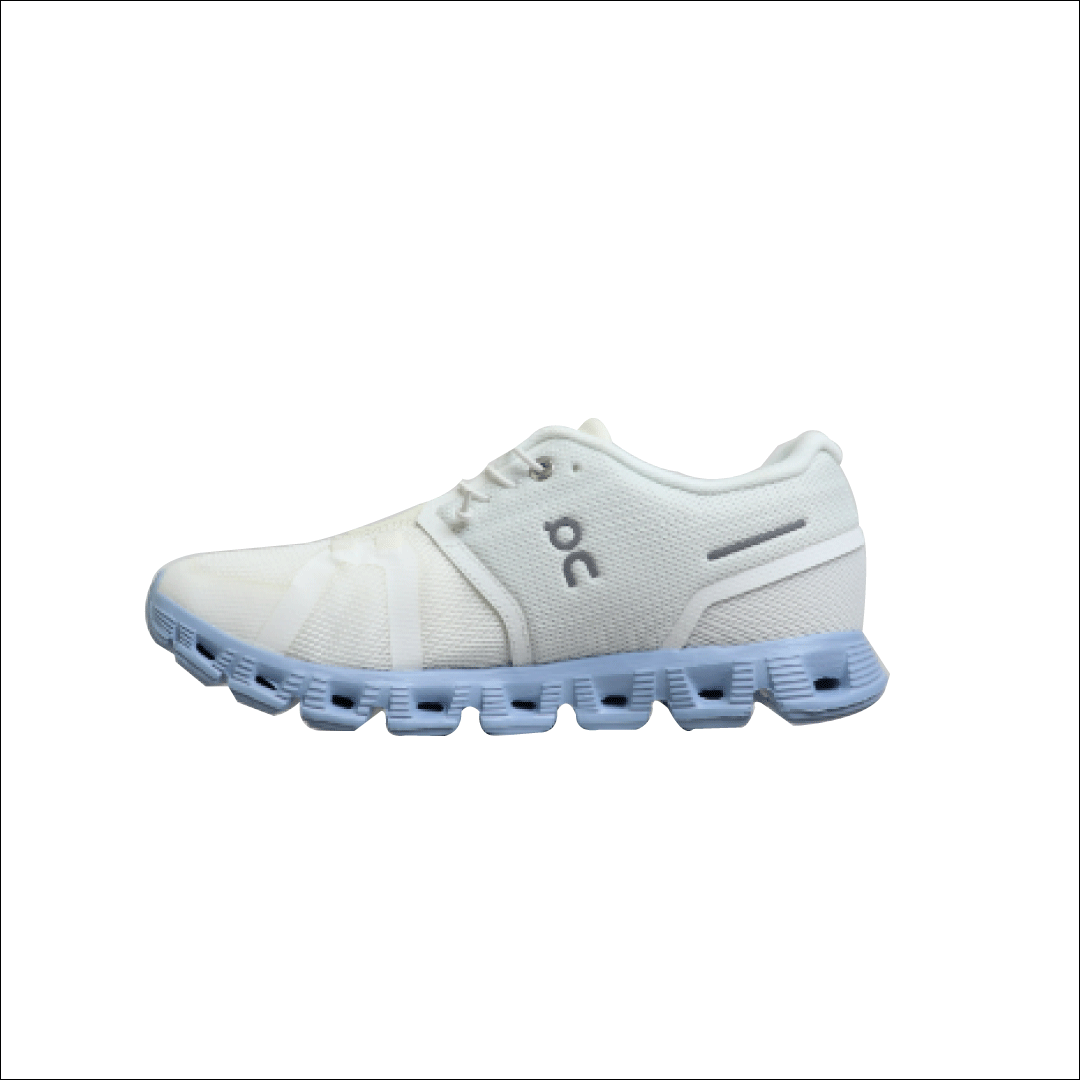 1 On Cloud 5 Women's Running Sneakers Shoes: White